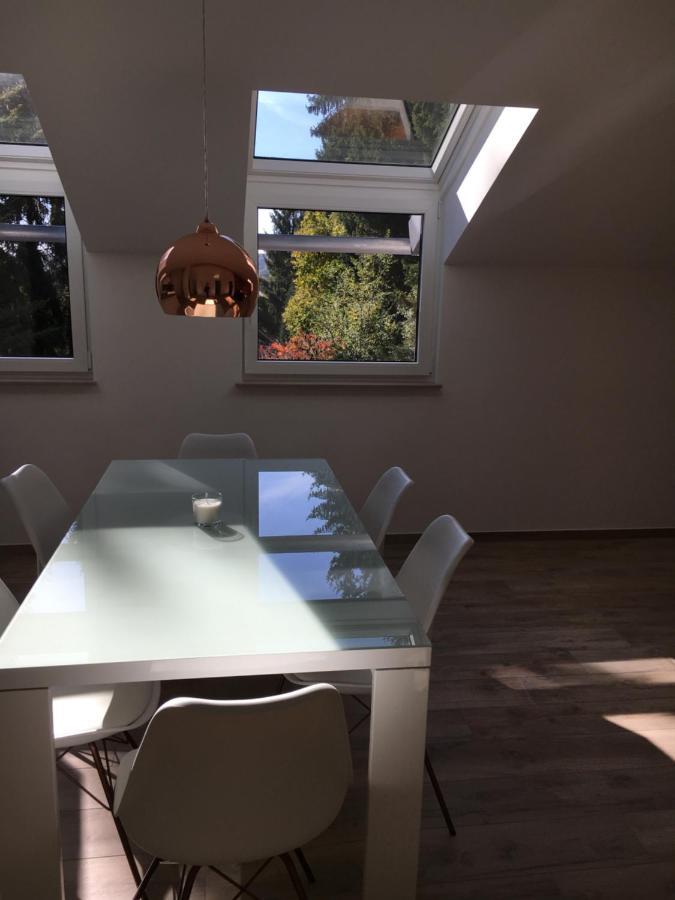 Ferienwohnungen Lamisto Am Waldesrand Neckartenzlingen Екстериор снимка
