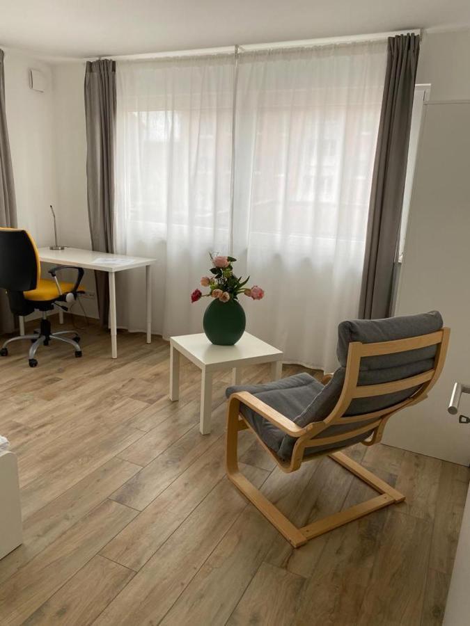 Ferienwohnungen Lamisto Am Waldesrand Neckartenzlingen Екстериор снимка